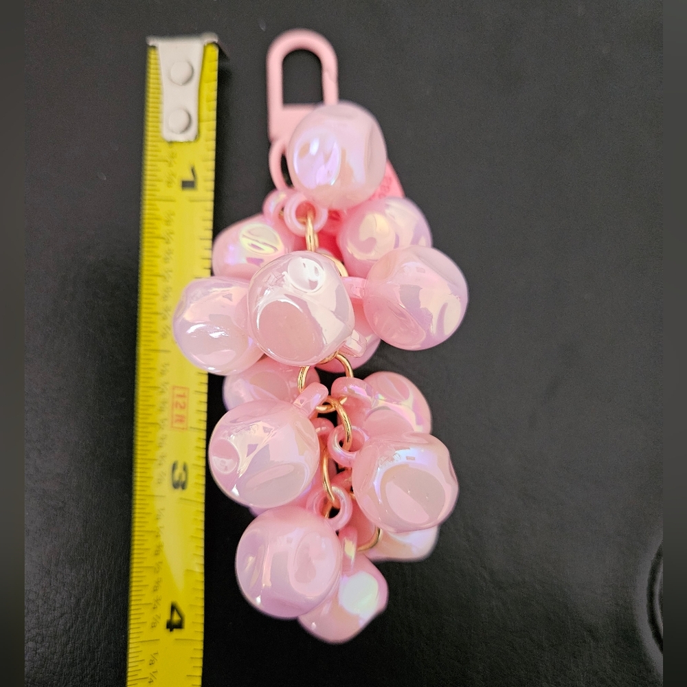 Acrylic Beads Grape and Heart Bag/Keychain - Picture 3 of 6